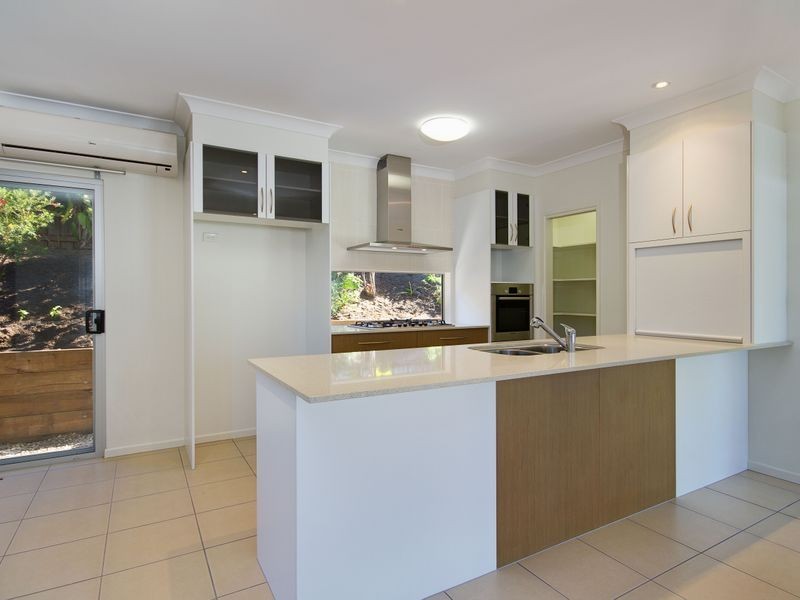 39 Muller Street, Palm Cove QLD 4879