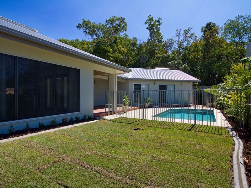 39 Muller Street, Palm Cove QLD 4879