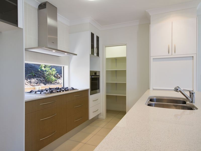 39 Muller Street, Palm Cove QLD 4879