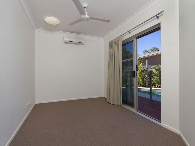 39 Muller Street, Palm Cove QLD 4879
