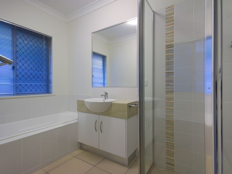 39 Muller Street, Palm Cove QLD 4879