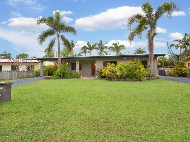 3 Summertime Close, Trinity Park QLD 4879