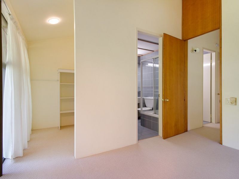 1/24 Corkill Street, Freshwater QLD 4870