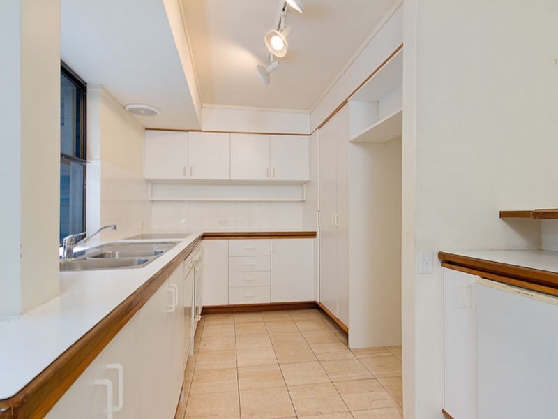 1/24 Corkill Street, Freshwater QLD 4870