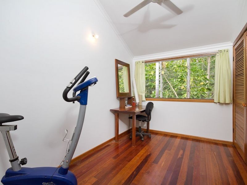 1 Heron Close, Kewarra Beach QLD 4879