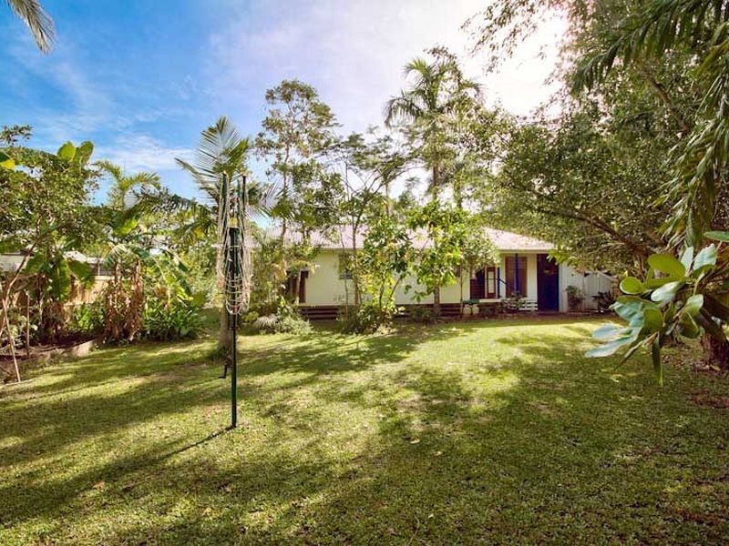 1 Heron Close, Kewarra Beach QLD 4879