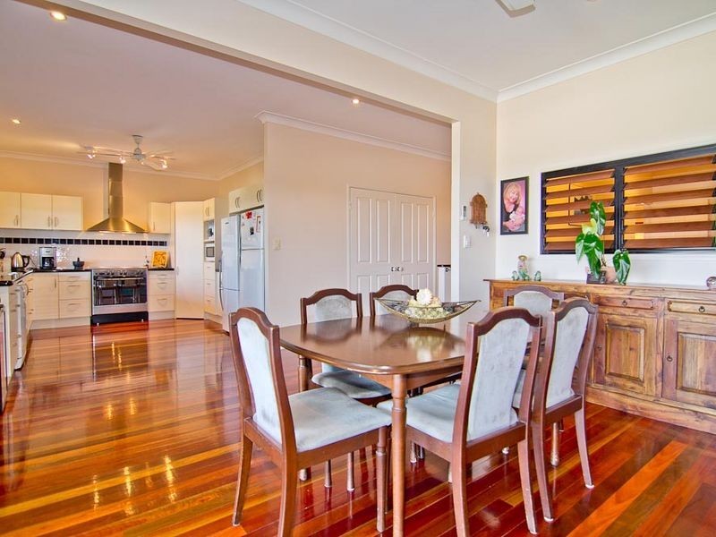 1 Calamus Court, Palm Cove QLD 4879