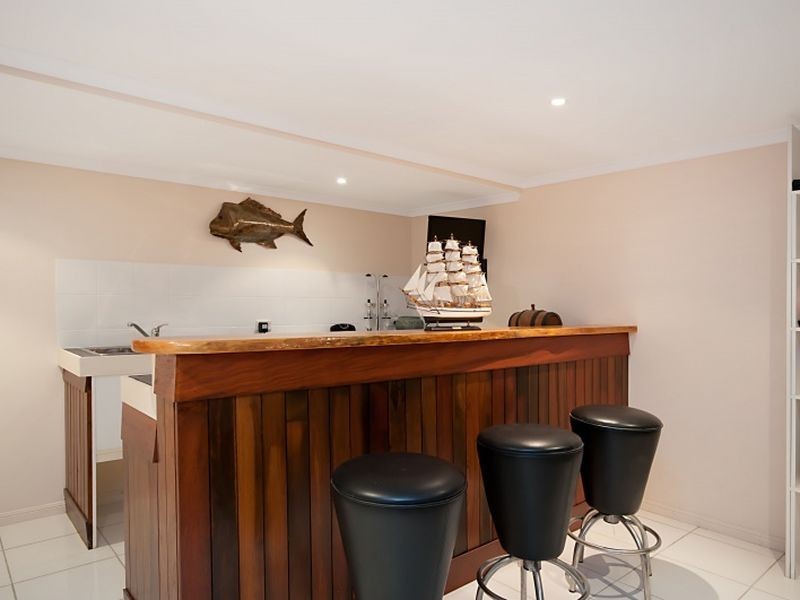 1 Calamus Court, Palm Cove QLD 4879