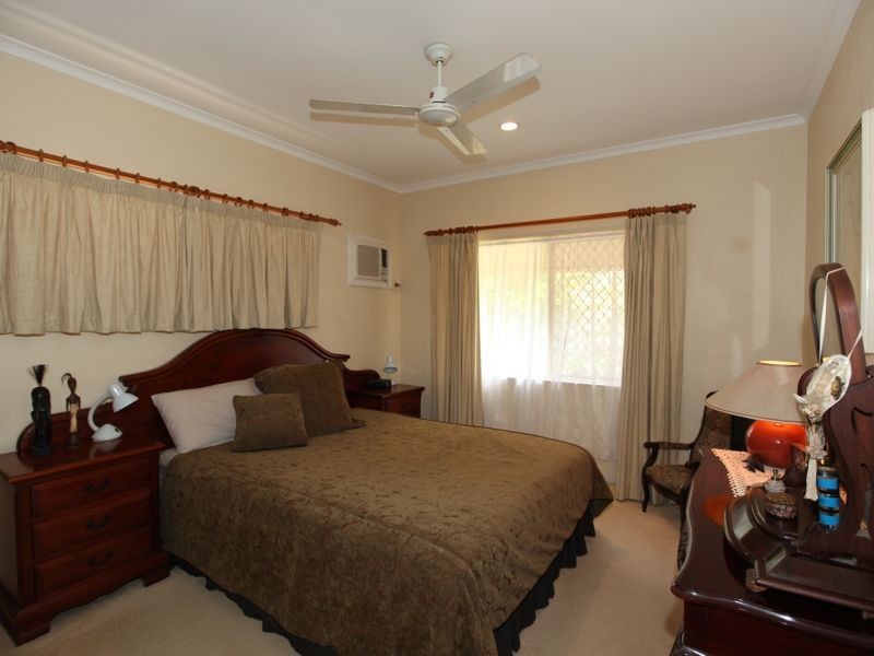 12 Saddle Mountain Road, Smithfield QLD 4878