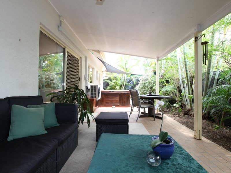 12 Saddle Mountain Road, Smithfield QLD 4878