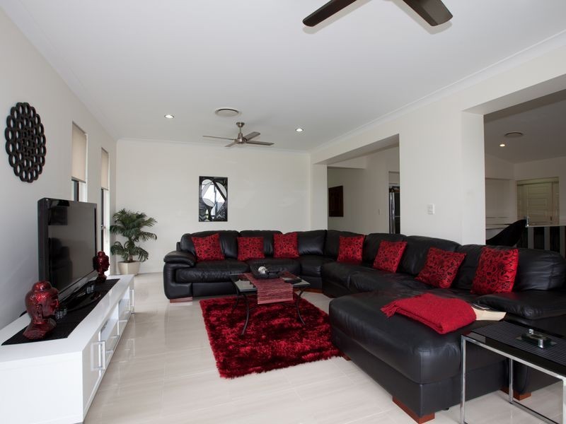 7 Hockey Avenue, Smithfield QLD 4878