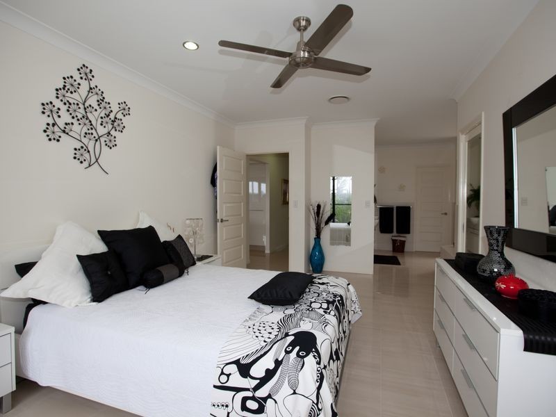 7 Hockey Avenue, Smithfield QLD 4878