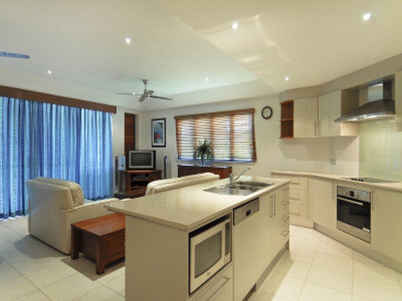 12/31-33 Sims Esplanade, Yorkeys Knob QLD 4878