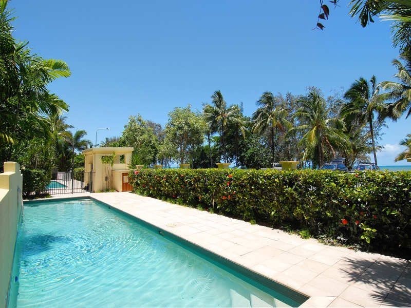 12/31-33 Sims Esplanade, Yorkeys Knob QLD 4878