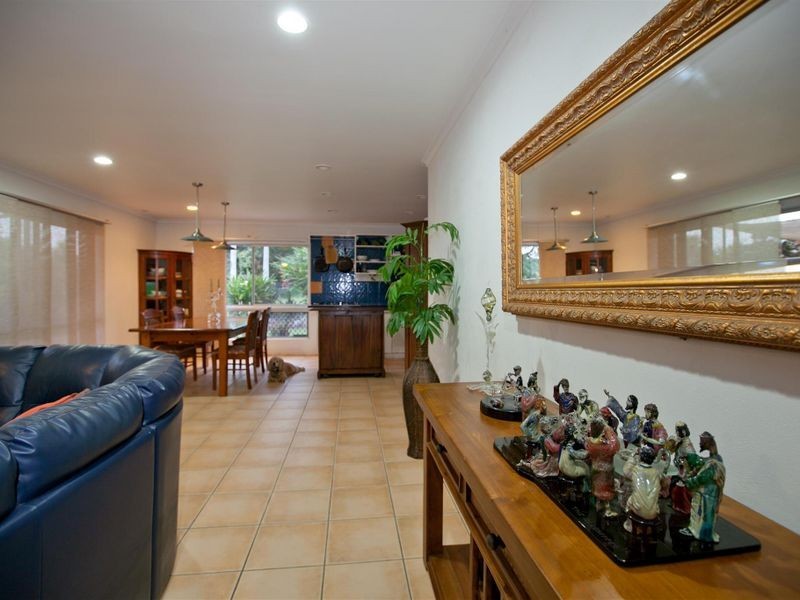 5 Helen Close, Smithfield QLD 4878