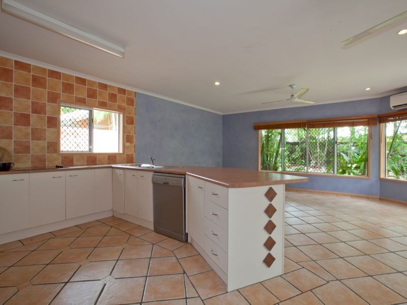 9 Cronulla Close, Kewarra Beach QLD 4879