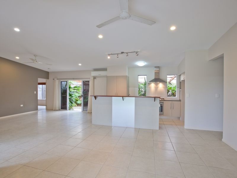 41 Muller Street, Palm Cove QLD 4879