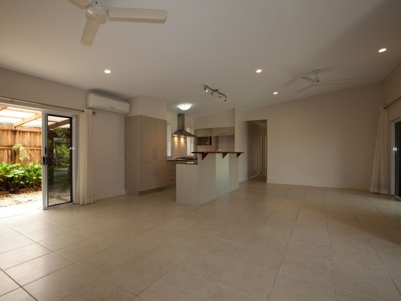 41 Muller Street, Palm Cove QLD 4879