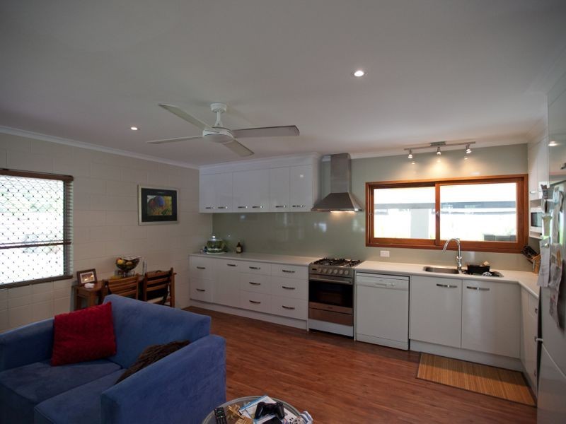 14-16 Carolyn Close, Yorkeys Knob QLD 4878