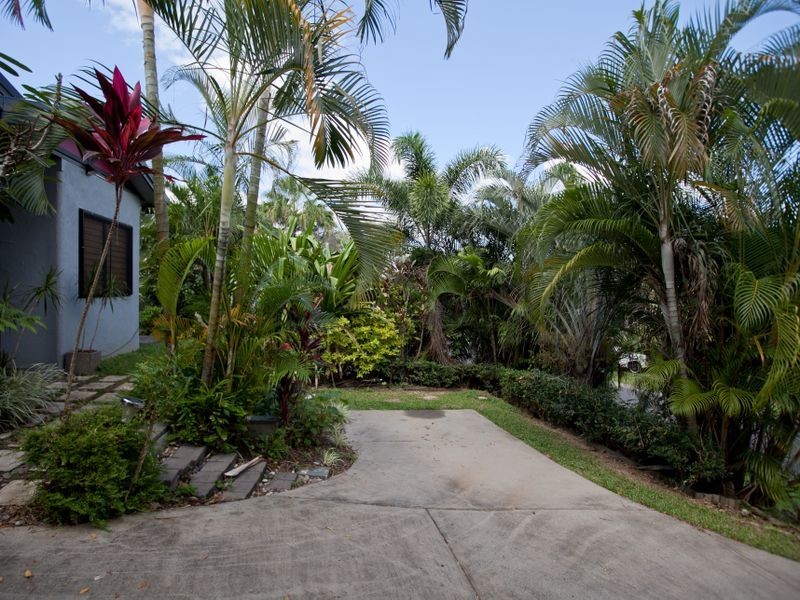 1/14 Baway Close, Caravonica QLD 4878