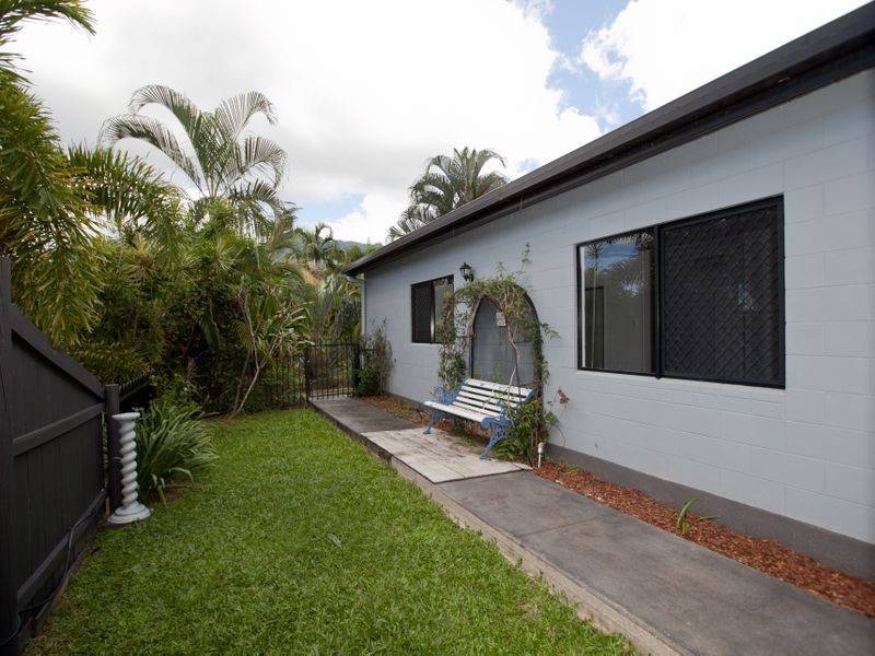 1/14 Baway Close, Caravonica QLD 4878