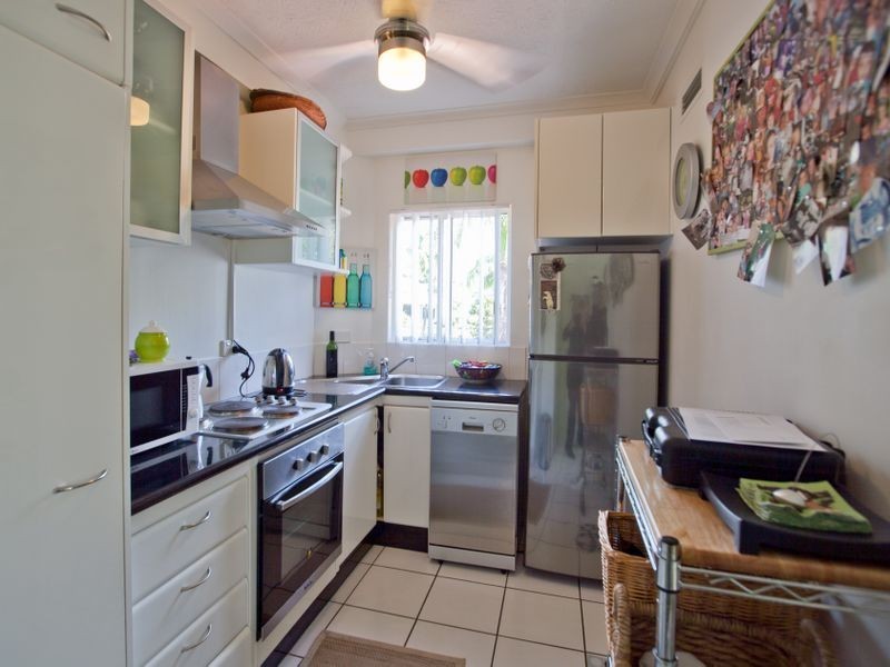 9 / 12 Deauville Close, Yorkeys Knob QLD 4878