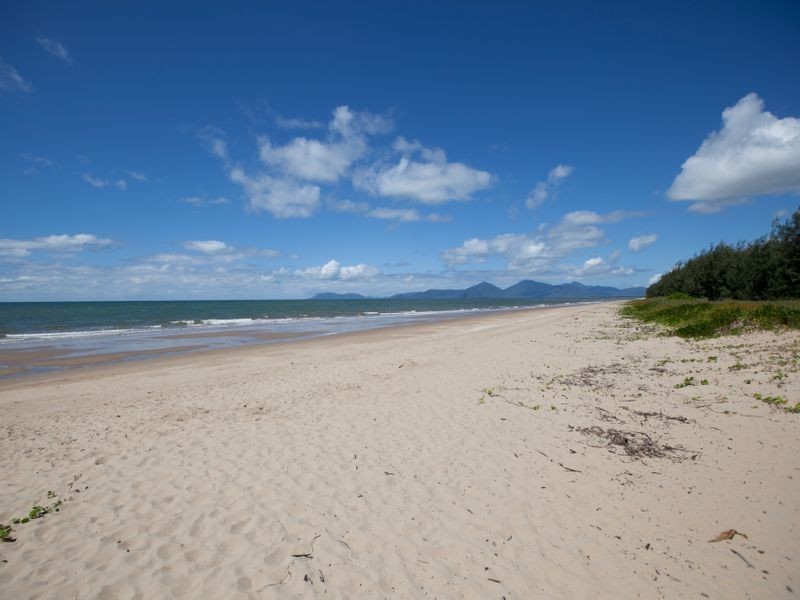 9 / 12 Deauville Close, Yorkeys Knob QLD 4878