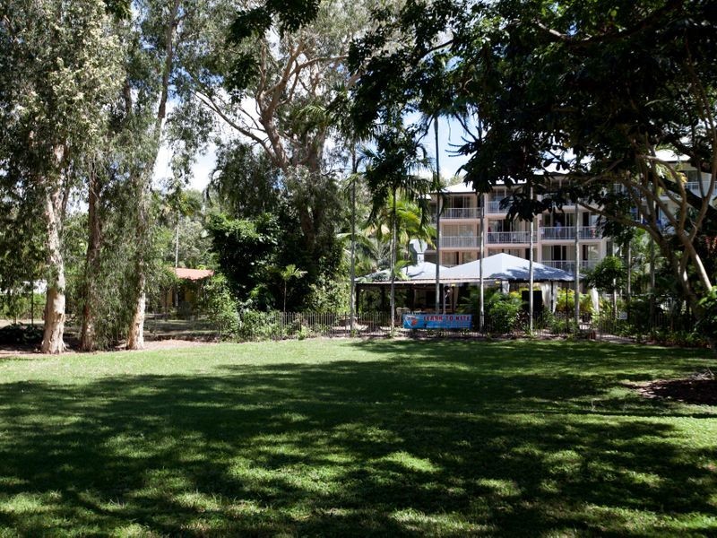 9 / 12 Deauville Close, Yorkeys Knob QLD 4878