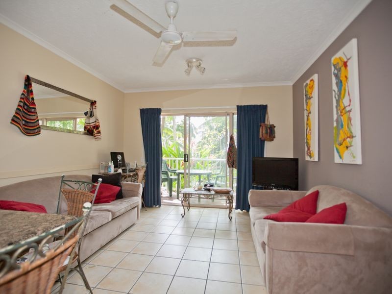 18/129 Oleander Street, Holloways Beach QLD 4878