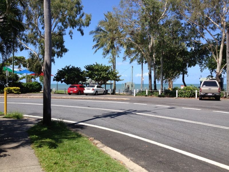 18/129 Oleander Street, Holloways Beach QLD 4878