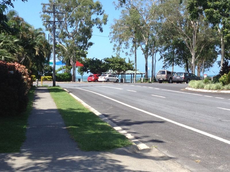 18/129 Oleander Street, Holloways Beach QLD 4878