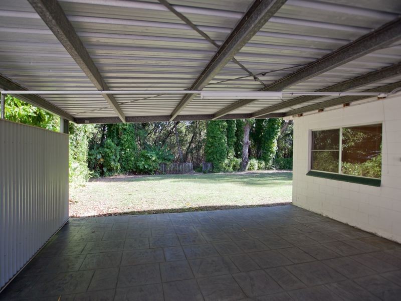 23 Golf Street, Yorkeys Knob QLD 4878