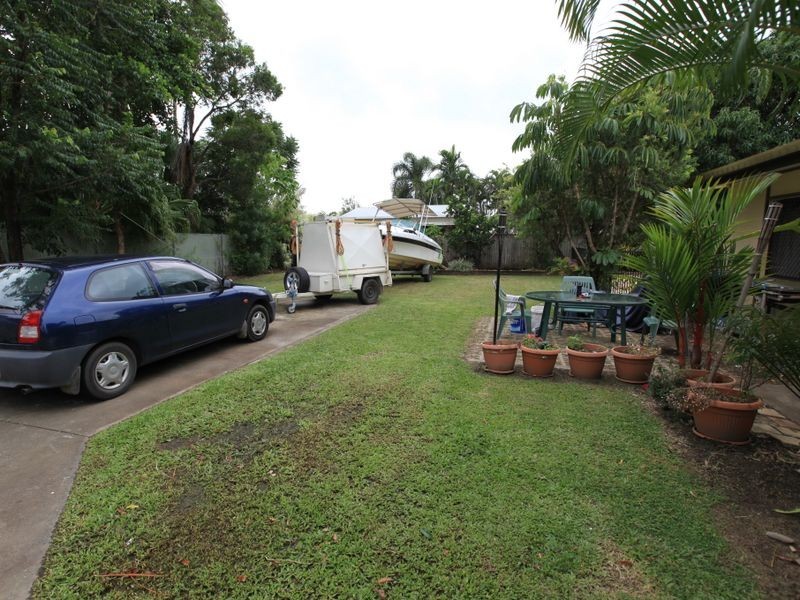 1/6 Simbai Close, Trinity Beach QLD 4879