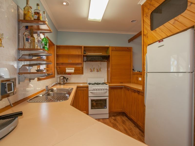 14 Roslyn Close, Yorkeys Knob QLD 4878