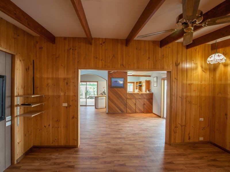 14 Roslyn Close, Yorkeys Knob QLD 4878