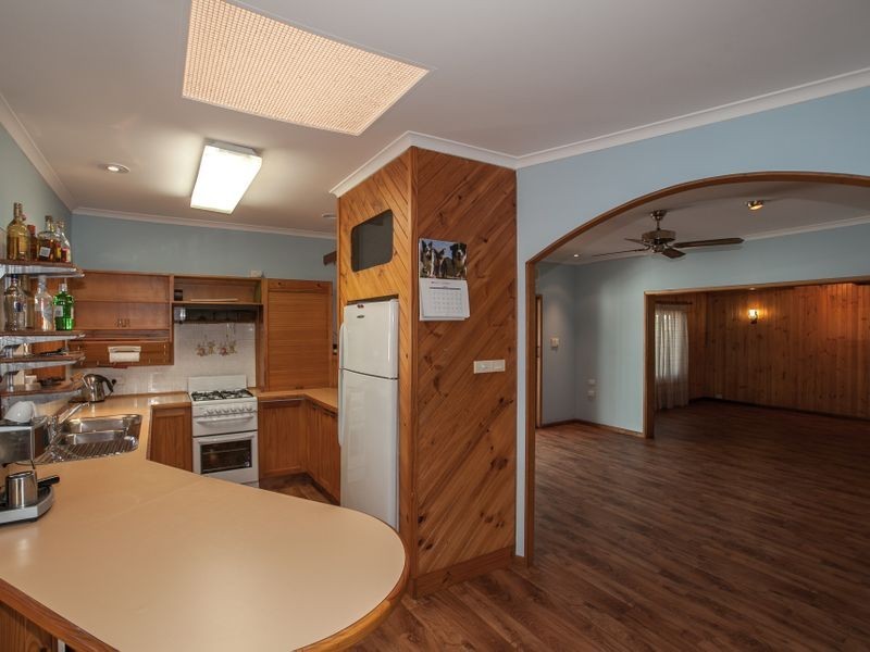 14 Roslyn Close, Yorkeys Knob QLD 4878