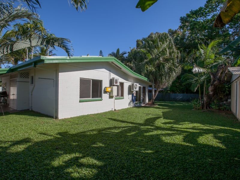 14 Roslyn Close, Yorkeys Knob QLD 4878