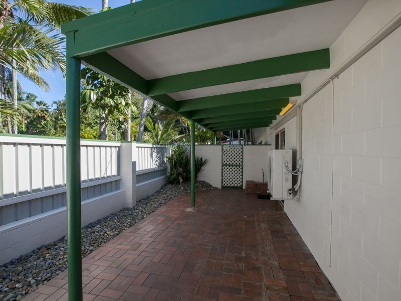 14 Roslyn Close, Yorkeys Knob QLD 4878
