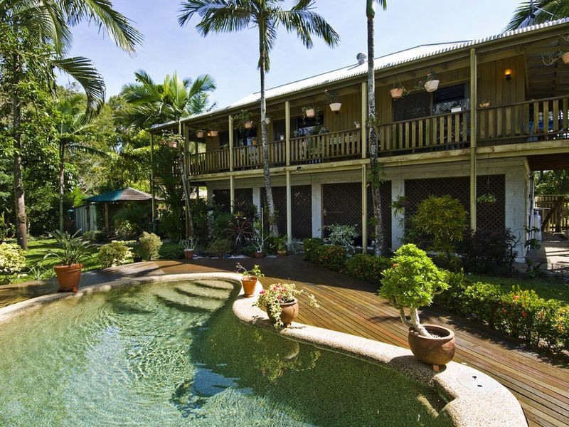 11 Margo Street, Yorkeys Knob QLD 4878