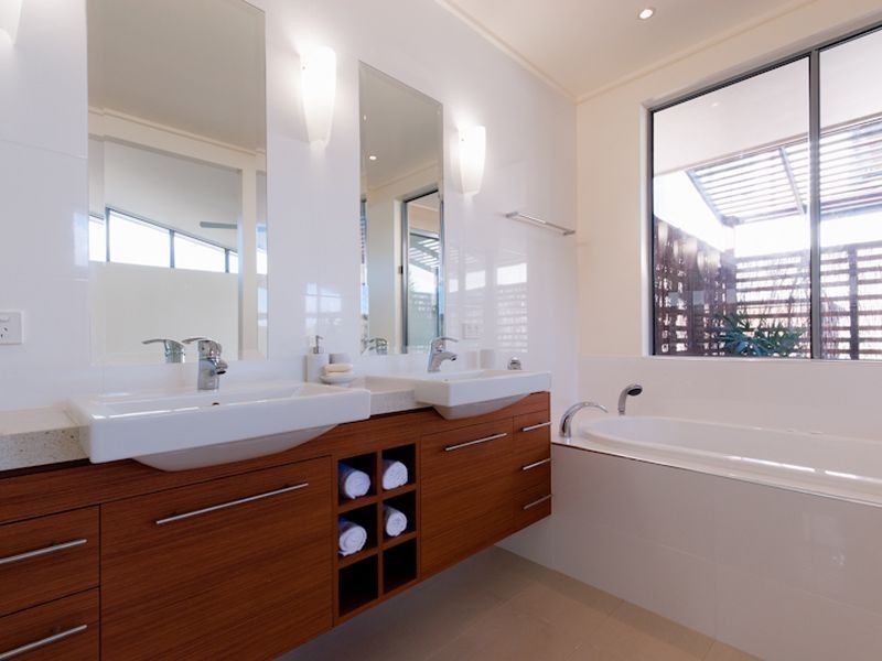 4 Rossmann Road, Smithfield QLD 4878