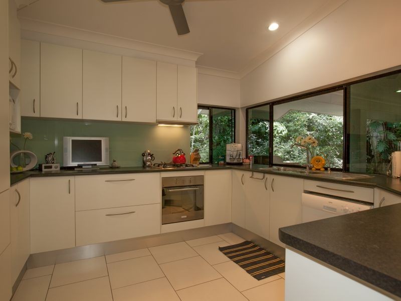 65 Kewarra Street, Kewarra Beach QLD 4879
