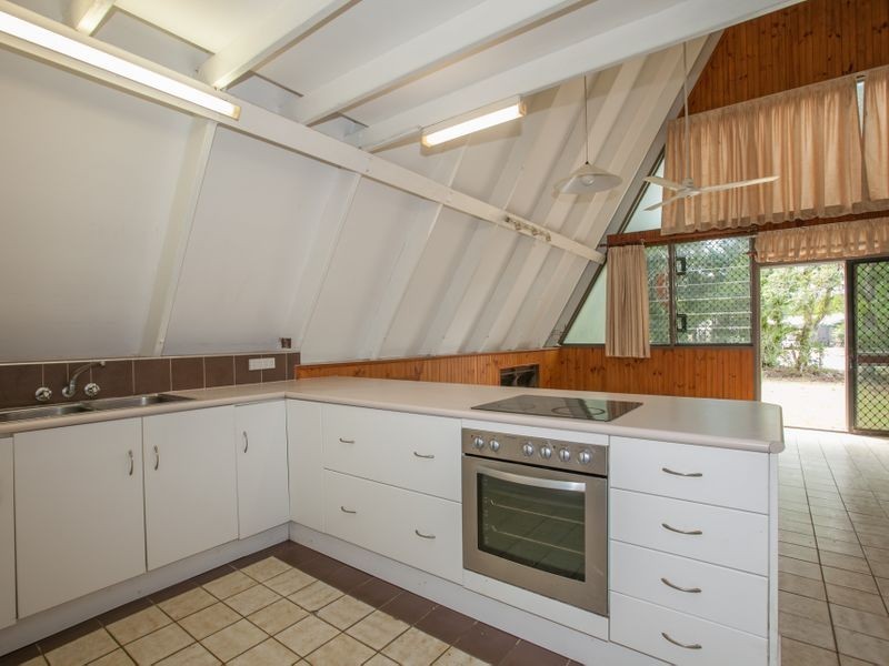 7 La Trobe Close, Trinity Park QLD 4879