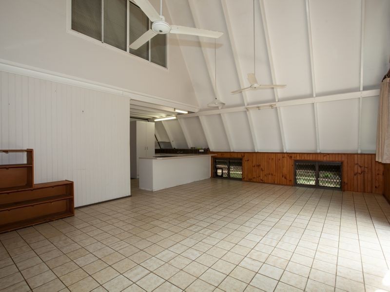 7 La Trobe Close, Trinity Park QLD 4879