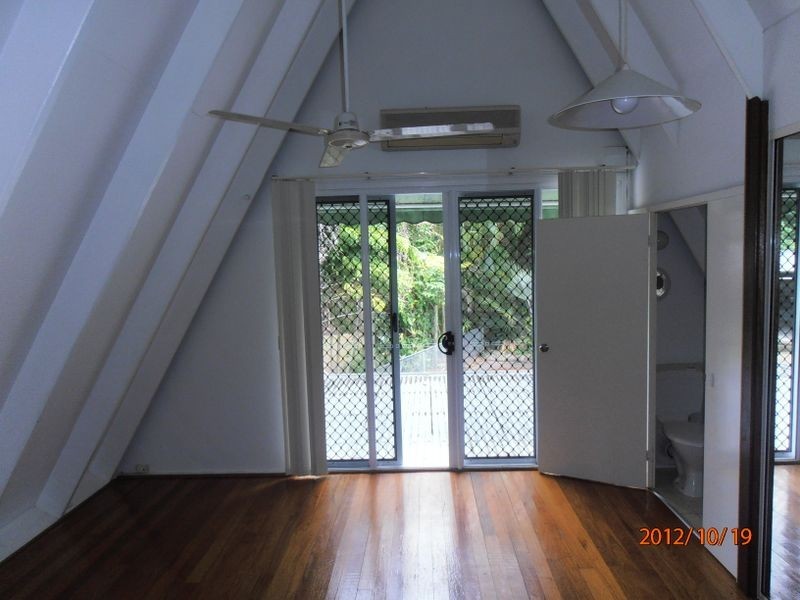 7 La Trobe Close, Trinity Park QLD 4879