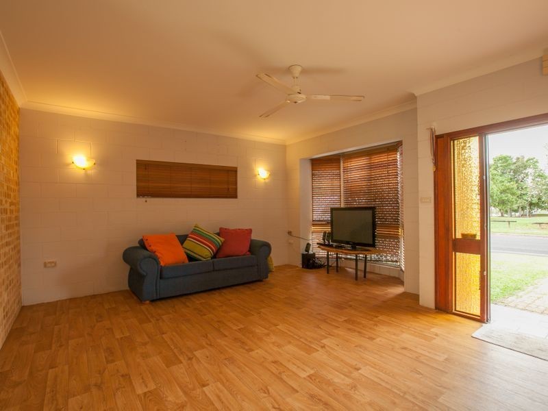 27 Cumberland Avenue, Smithfield QLD 4878