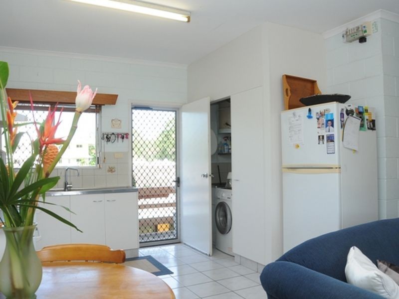 4/49 Sims Esplanade, Yorkeys Knob QLD 4878