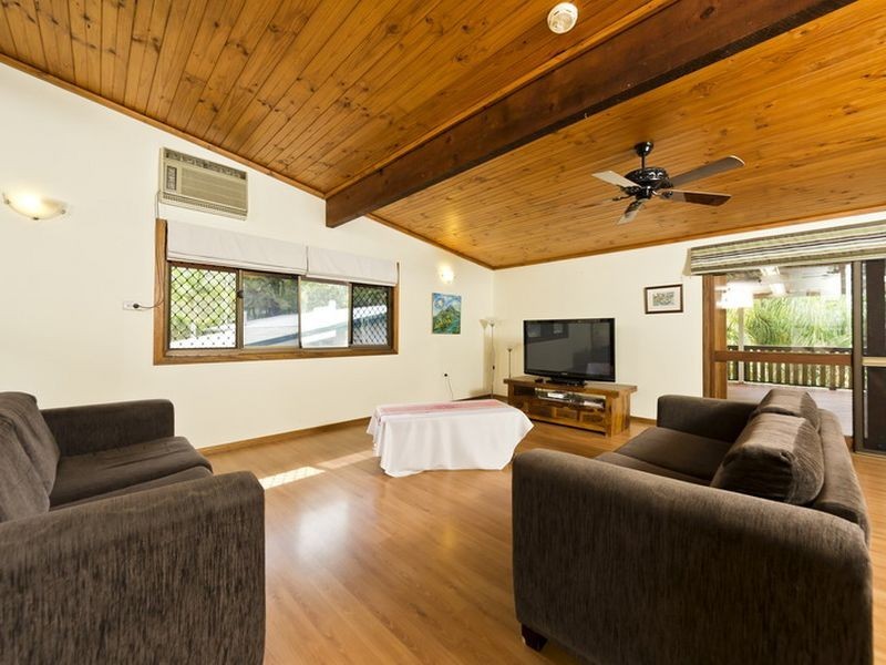 37 Anne Street, Smithfield QLD 4878