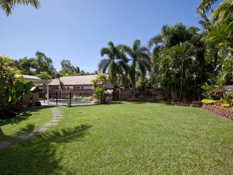 10 Sarina Close, Kewarra Beach QLD 4879