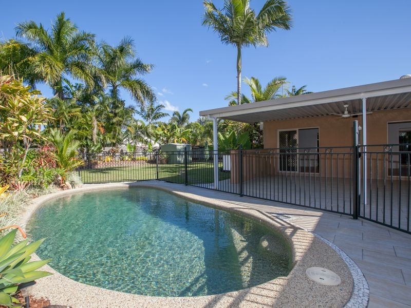 10 Sarina Close, Kewarra Beach QLD 4879