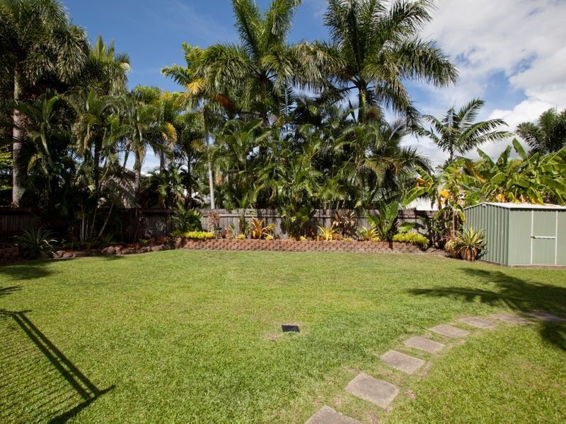 10 Sarina Close, Kewarra Beach QLD 4879